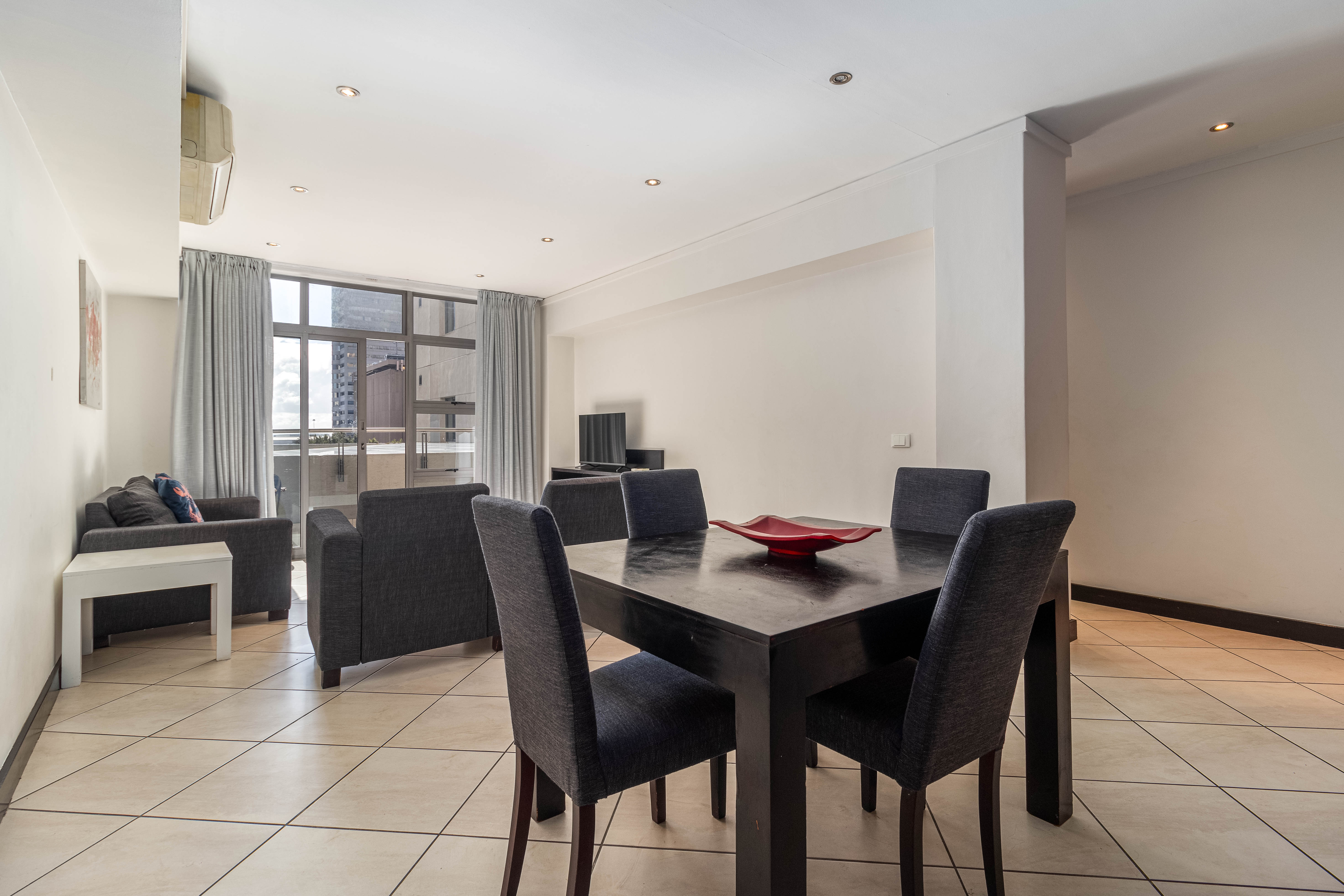 1 Bedroom Property for Sale in Cape Town City Centre Western Cape